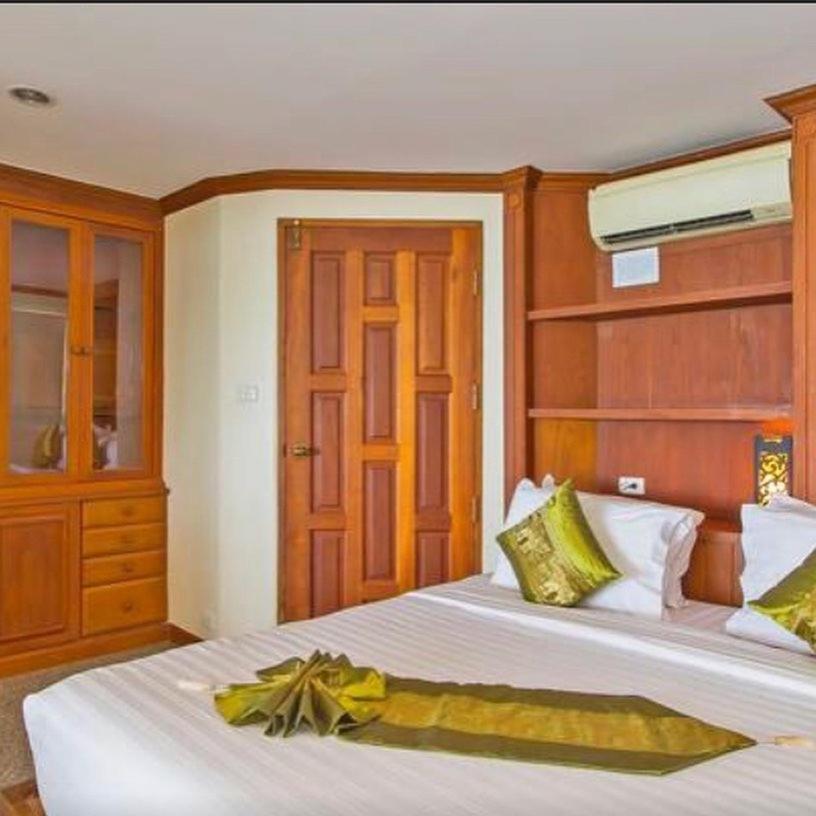 Goodwill Beach House Patong Bagian luar foto